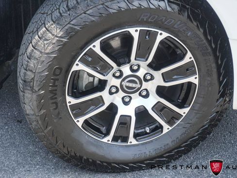 Used 2024 Nissan Titan SV w/ SV Convenience Package AWD/4WD image 12