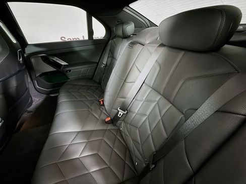 Used 2025 BMW 760i xDrive image 26