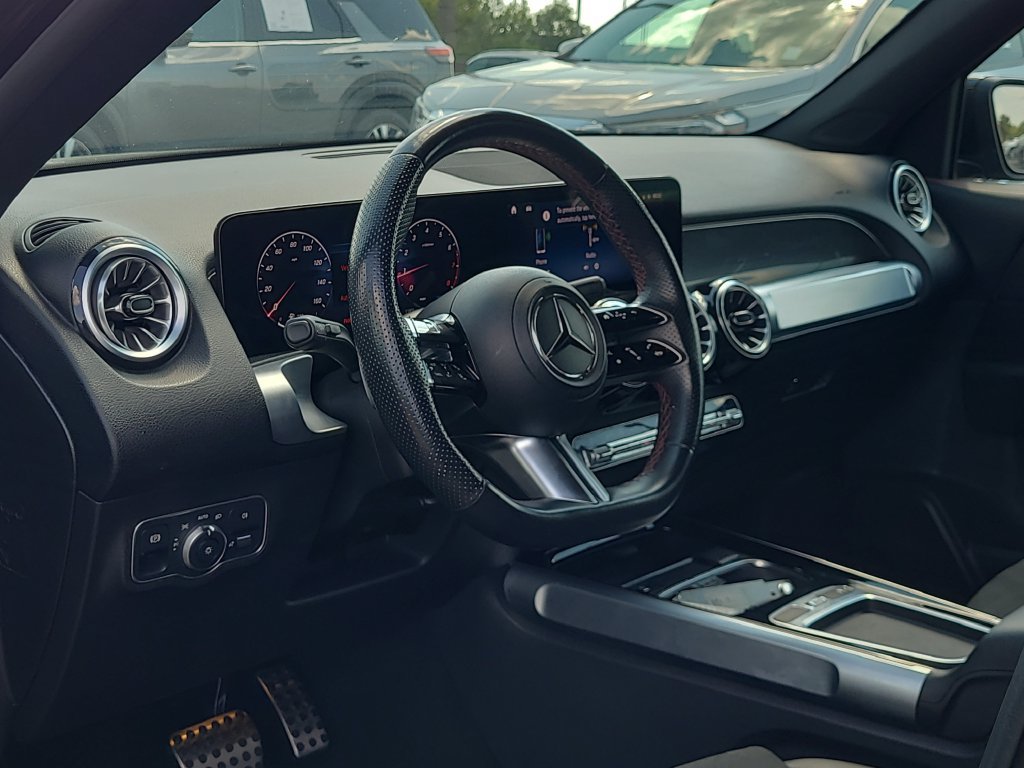 Used 2024 Mercedes-Benz GLB 250 image 10