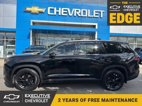 Used 2024 Toyota Grand Highlander AWD image 1