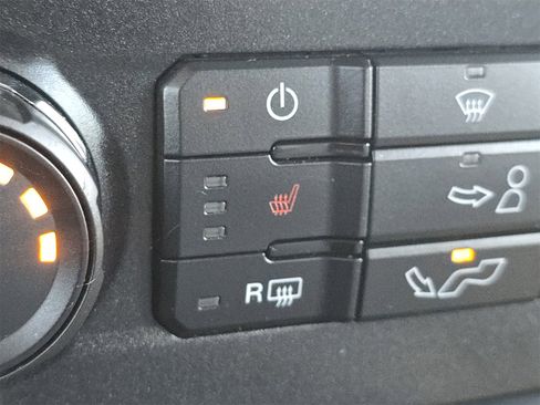 Used 2015 Ford F150 XLT w/ Equipment Group 302A Luxury image 25