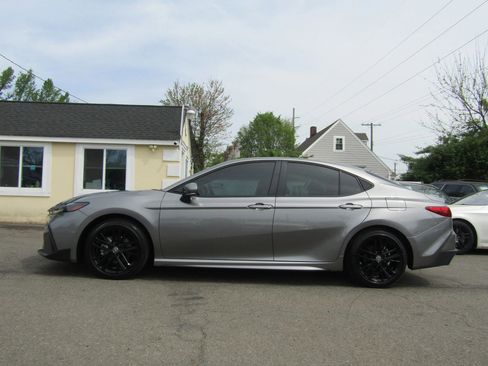 Used 2026 Toyota Camry SE w/ Multimedia Upgrade Package image 4