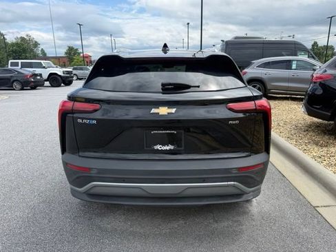 Used 2024 Chevrolet Blazer EV LT AWD/4WD image 6