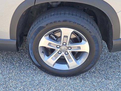 Certified 2025 Honda Pilot EX-L image 8