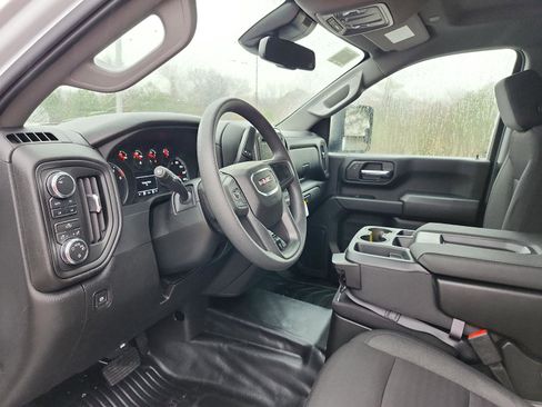 New 2026 GMC Sierra 3500 Pro w/ Convenience Package image 9