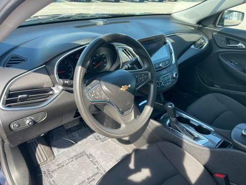 Used 2020 Chevrolet Malibu LT FWD image 15