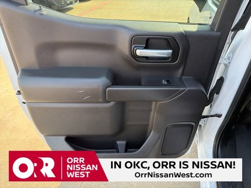 Used 2019 Chevrolet Silverado 1500 Custom w/ Custom Convenience Package image 13