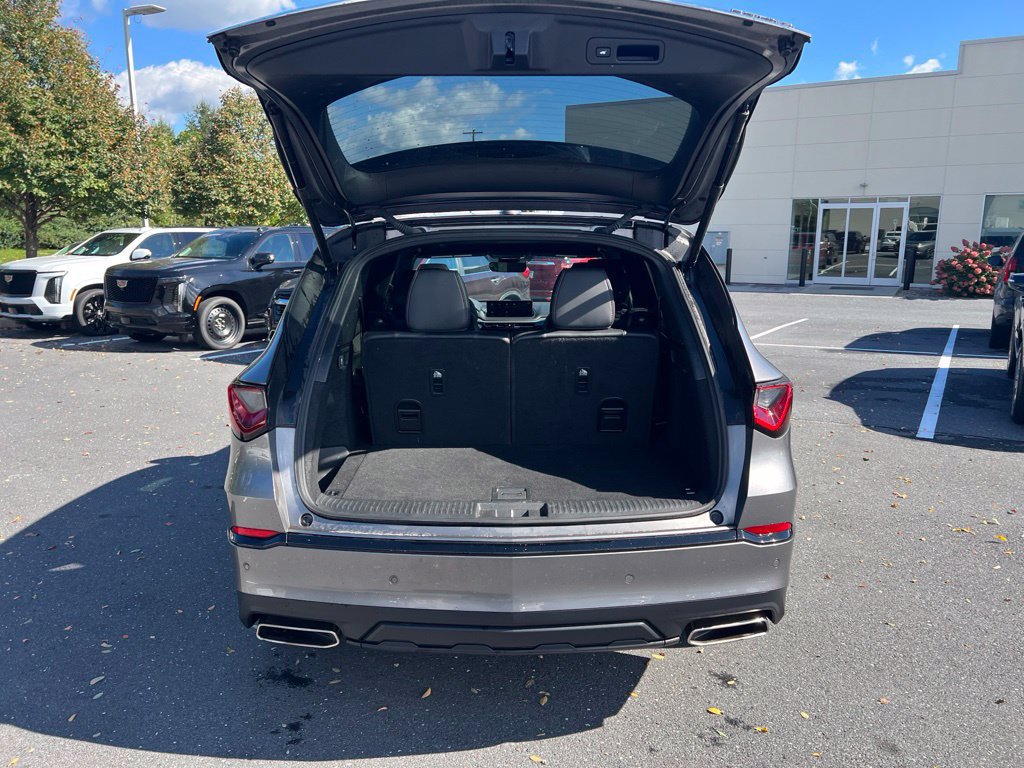 Used 2023 Acura MDX A-Spec AWD/4WD image 14