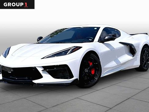 Used 2021 Chevrolet Corvette Stingray Premium Cpe w/ Z51 Performance Package image 1