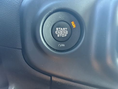 Used 2022 Jeep Wrangler Unlimited Sahara image 51