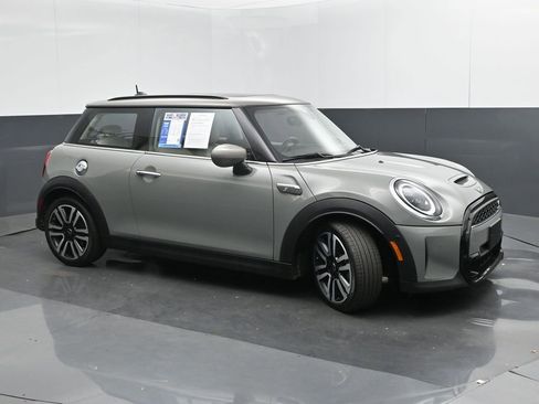 Used 2023 MINI Cooper S w/ Driver Assistance Package image 7