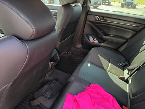 Used 2020 Honda Accord Sport image 4