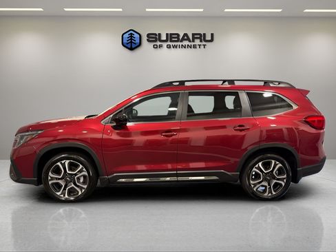 Certified 2025 Subaru Ascent Limited w/ Popular Package #1 AWD/4WD image 2