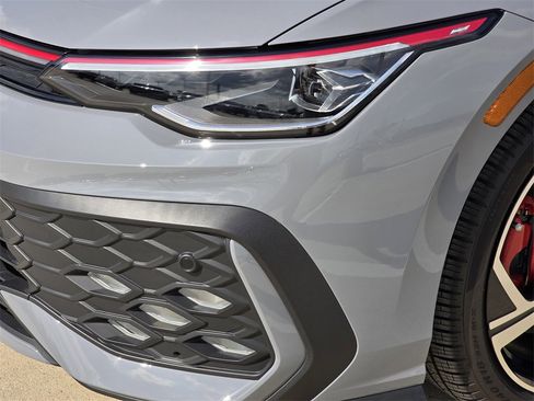 New 2025 Volkswagen GTI SE image 6