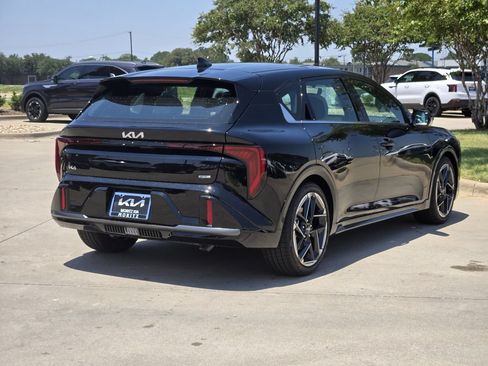 New 2026 Kia K4 EX w/ GT-Line Premium Package FWD image 4