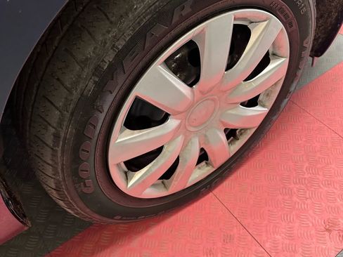 Used 2006 Kia Spectra EX image 19