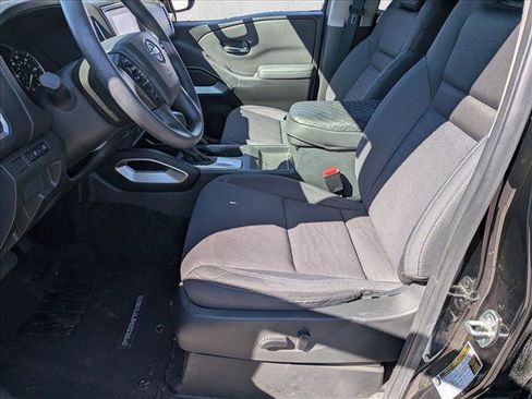 Used 2024 Nissan Frontier SV w/ Technology Package image 14