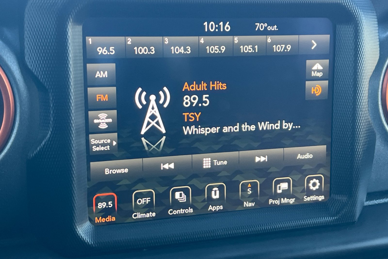 Used 2021 Jeep Gladiator Mojave AWD/4WD image 14