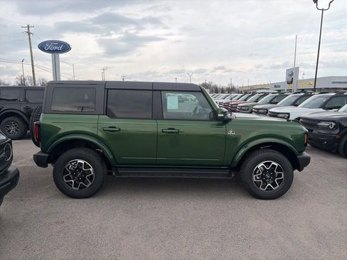 New 2025 Ford Bronco Outer Banks image 7