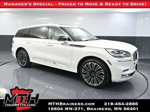 Used 2023 Lincoln Aviator Black Label w/ Dynamic Handling Package AWD/4WD image 1