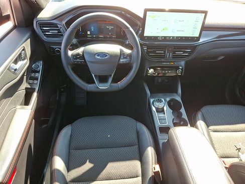 Used 2026 Ford Escape ST-Line w/ Tech Pack #1 AWD/4WD image 12