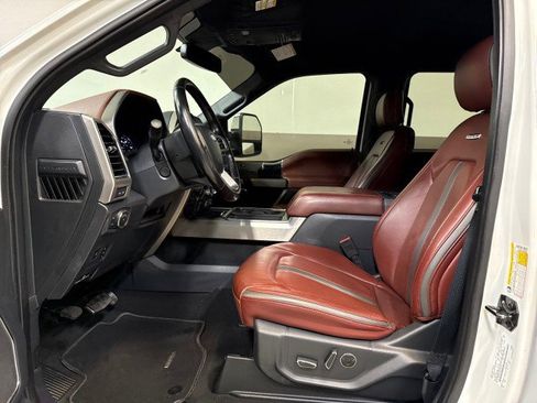 Used 2022 Ford F350 Platinum w/ FX4 Off-Road Package image 13