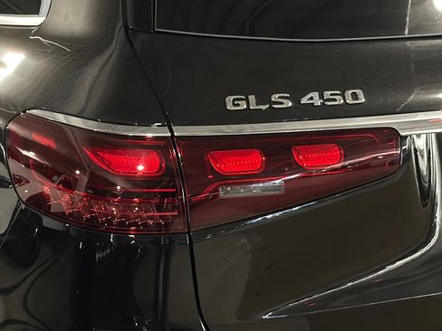 New 2026 Mercedes-Benz GLS 450 4MATIC image 28
