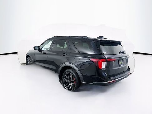 Used 2025 Ford Explorer ST-Line w/ ST-Line Street Pack AWD/4WD image 5