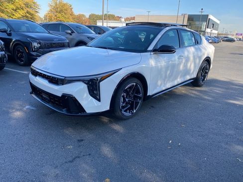 New 2025 Kia K4 GT-Line w/ GT-Line Premium Package image 3