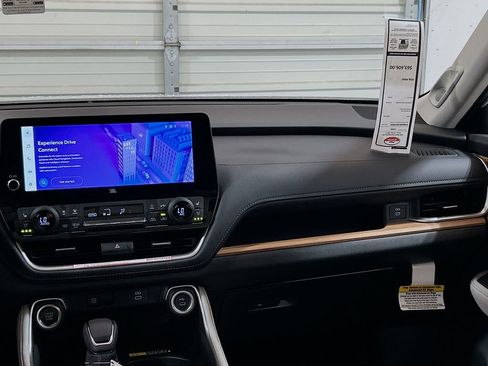New 2026 Toyota Grand Highlander AWD image 23