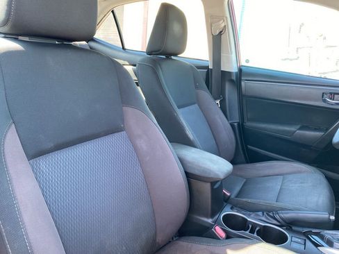 Used 2019 Toyota Corolla LE image 16