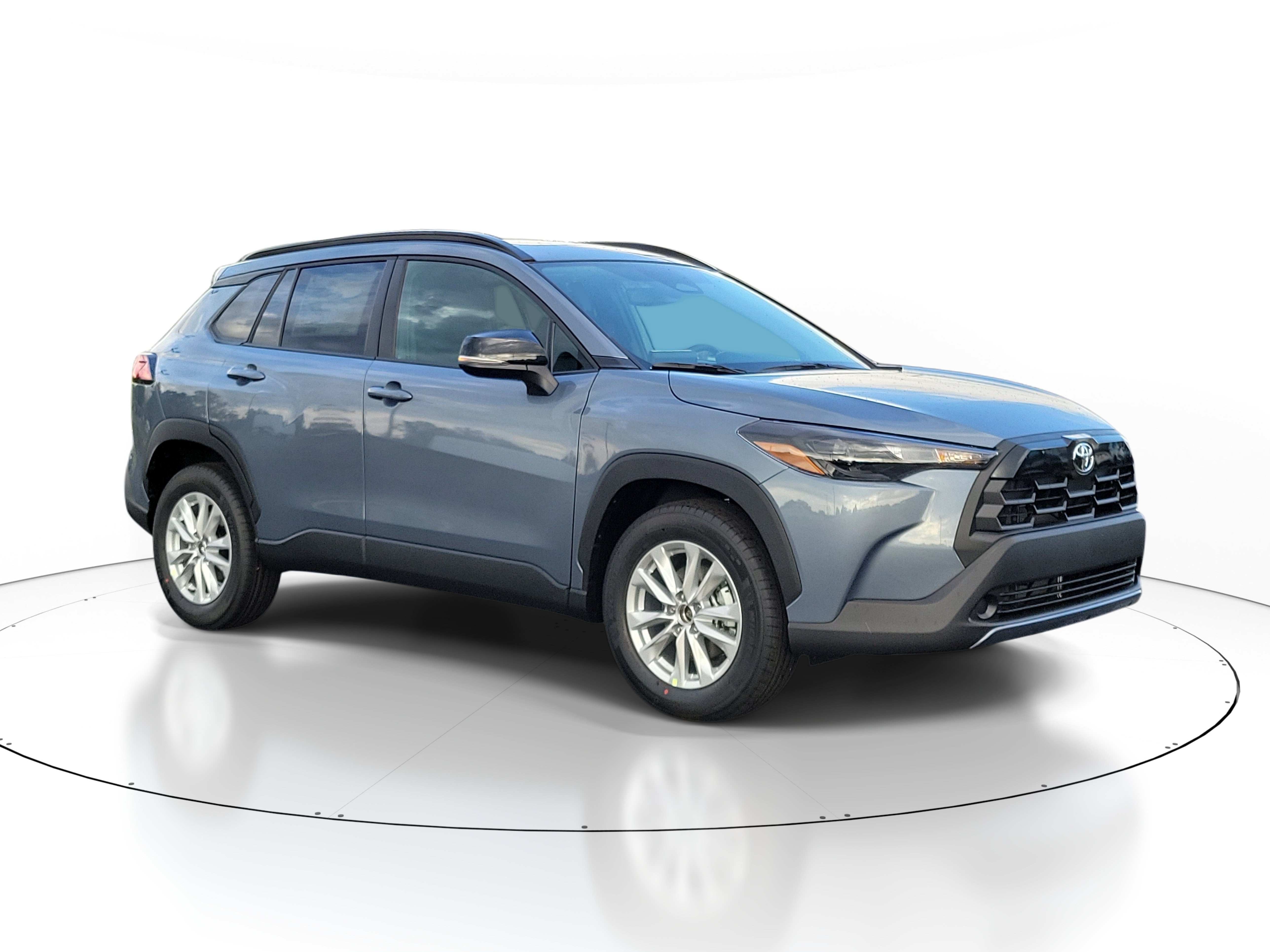 New 2026 Toyota Corolla Cross LE w/ Moonroof Package FWD 360° Tour