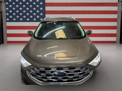 Used 2019 Ford Edge SEL w/ Equipment Group 201A AWD/4WD image 9