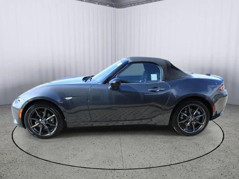 Used 2016 MAZDA MX-5 Miata Club image 5