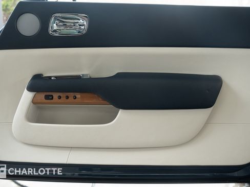 Used 2019 Rolls-Royce Wraith image 29