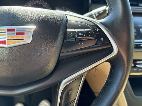 Used 2018 Cadillac XT5 Luxury image 21