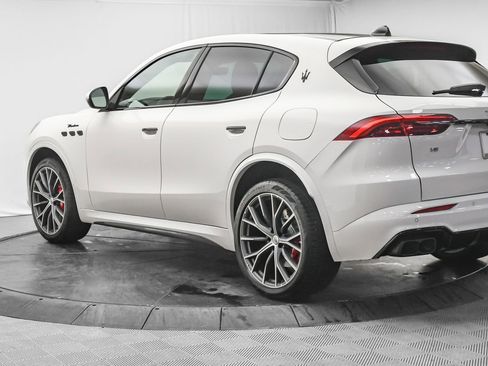 New 2026 Maserati Grecale Modena image 5