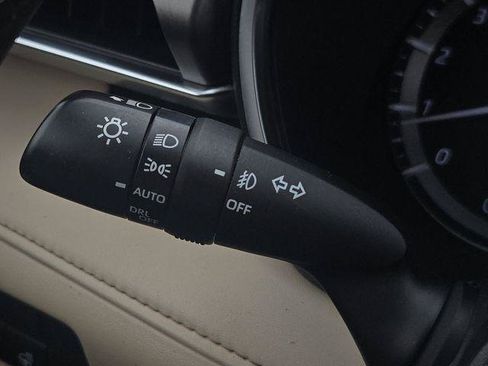 Certified 2020 Toyota Highlander Limited AWD/4WD image 30