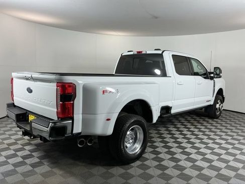 Used 2025 Ford F350 Lariat w/ Lariat Ultimate Package AWD/4WD image 4
