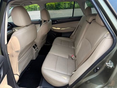 Used 2015 Subaru Outback 2.5i Limited AWD/4WD image 7