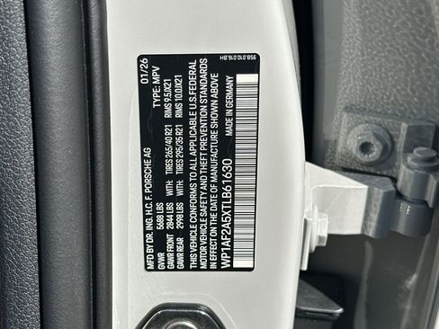 New 2026 Porsche Macan GTS image 46