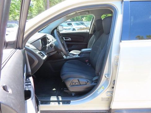 Used 2014 GMC Terrain SLE AWD/4WD image 16