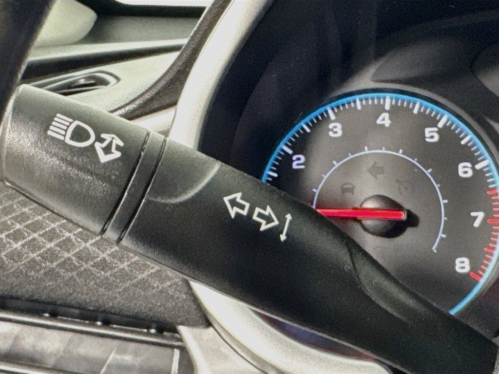 Used 2022 Chevrolet Malibu LS FWD image 13