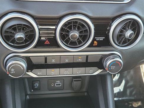 Certified 2025 Nissan Sentra S image 11