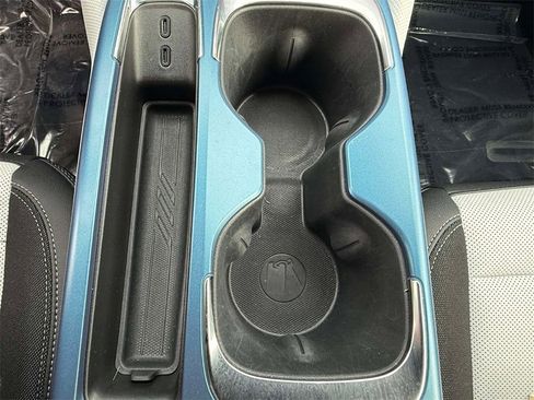 Used 2025 Chevrolet Equinox EV LT w/ Convenience Package image 23