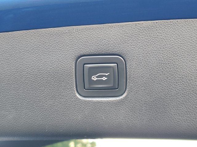 Used 2019 Chevrolet Blazer LT FWD image 9