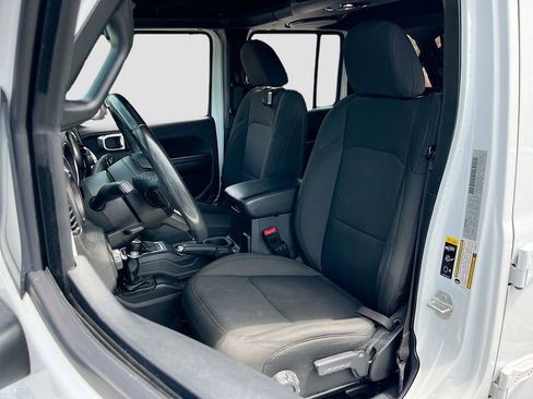 Used 2020 Jeep Wrangler Unlimited Sport S AWD/4WD image 19