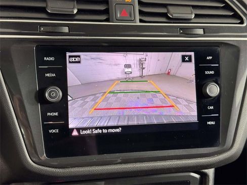 Used 2023 Volkswagen Tiguan SE R-Line image 26