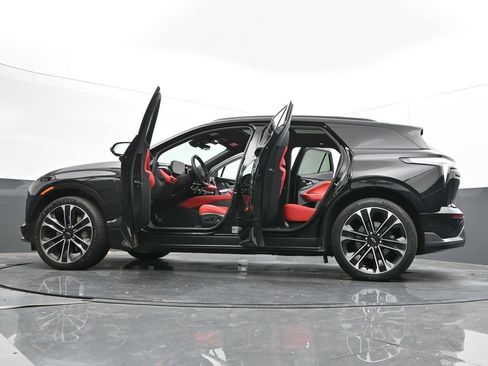 Used 2025 Chevrolet Blazer EV SS w/ Performance Package image 74