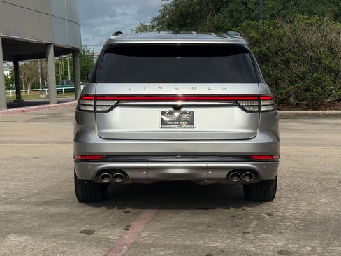 Used 2023 Lincoln Aviator Reserve w/ Equipment Group 201A image 10